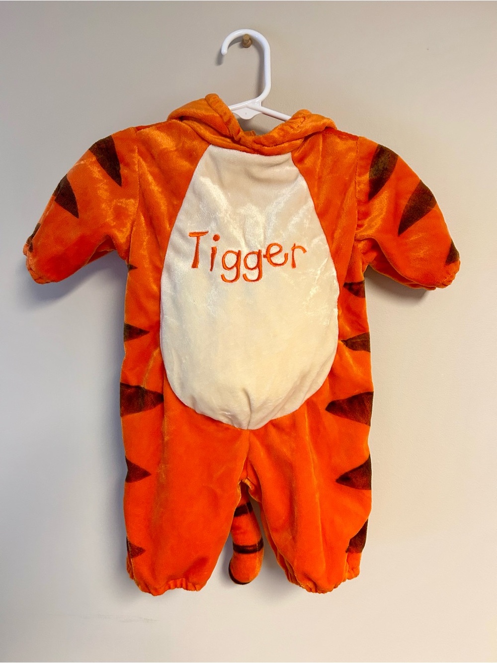 Tigger Orange Plush Hooded One-Piece Costume for baby. Winnie the Pooh